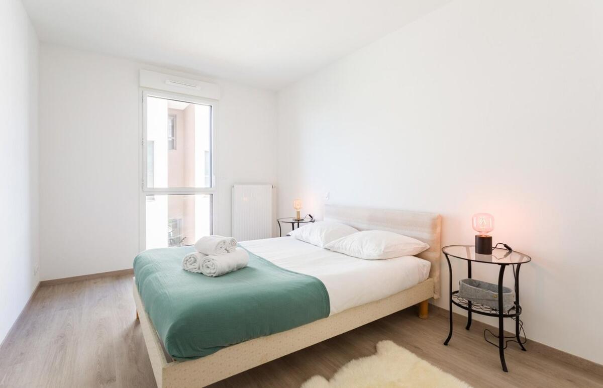 Le Rio, Appartement Avec Terrasse & Parking レンヌ エクステリア 写真