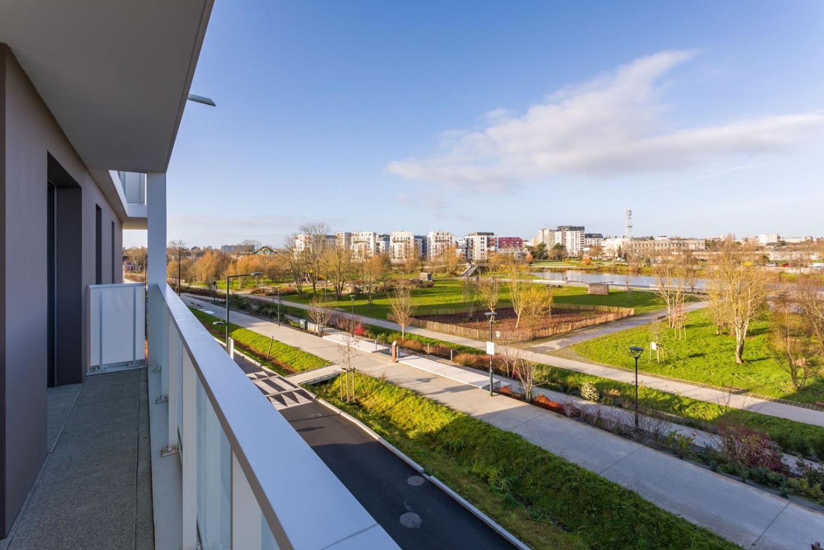 Le Rio, Appartement Avec Terrasse & Parking レンヌ エクステリア 写真
